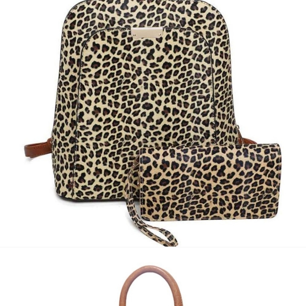 🔥🔥Leopard backpack and wallet